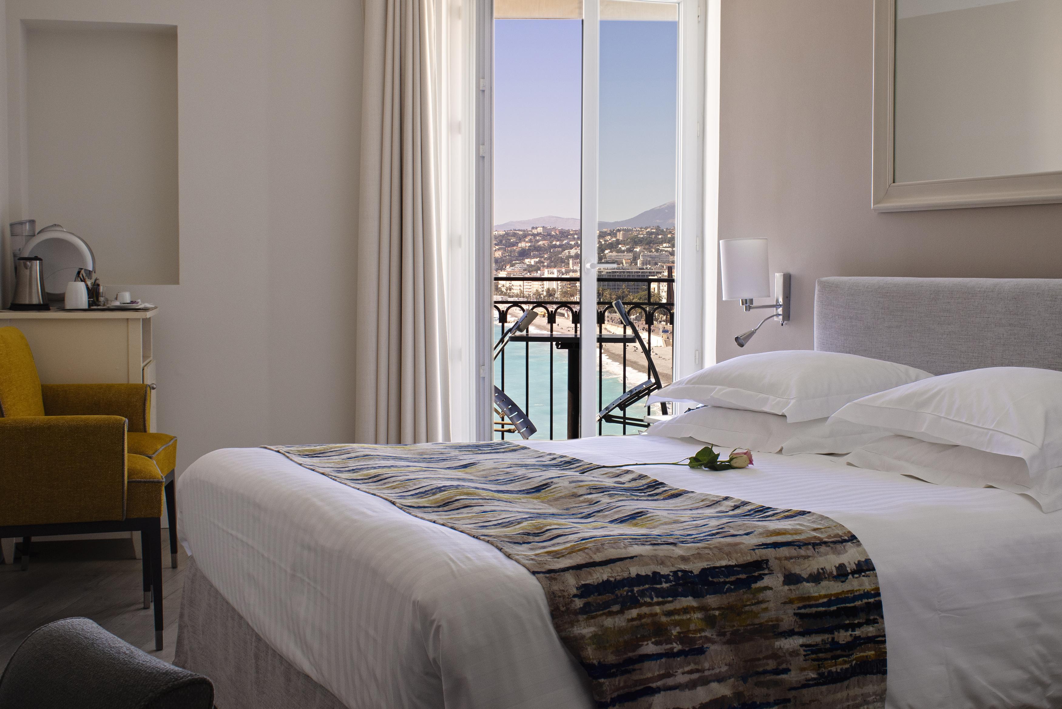 Suisse Hotel 4*