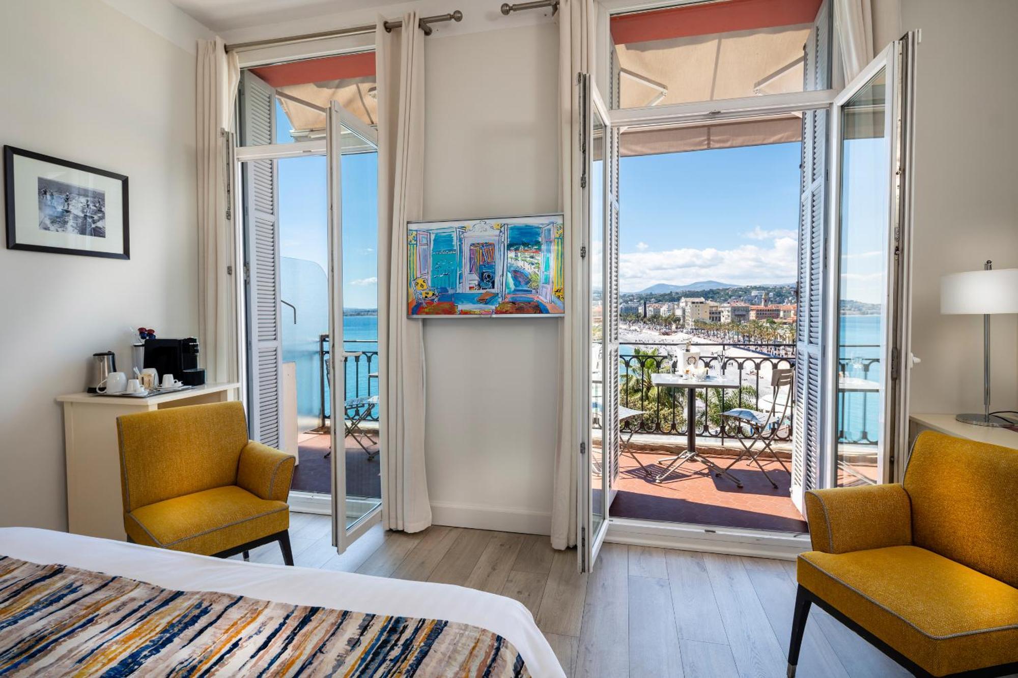 Suisse Hotel 4*